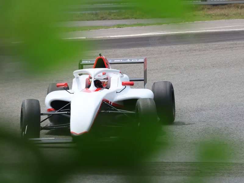 车手集结ZZIC,备战2024壳牌喜力国际汽联F4方程式中国锦标赛