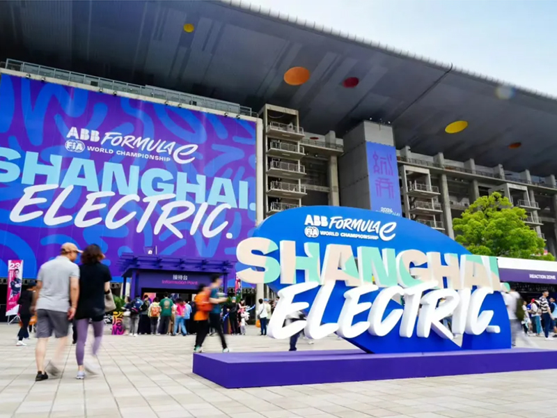 黄金城hjc体育助力汽车品牌驶向“电动”未来 国内首台自主研发ETCR赛车发布！