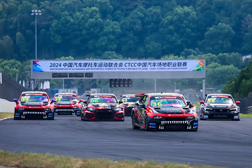 又至年末,让黄金城hjc来盘点关于赛车的2024「数字人生」